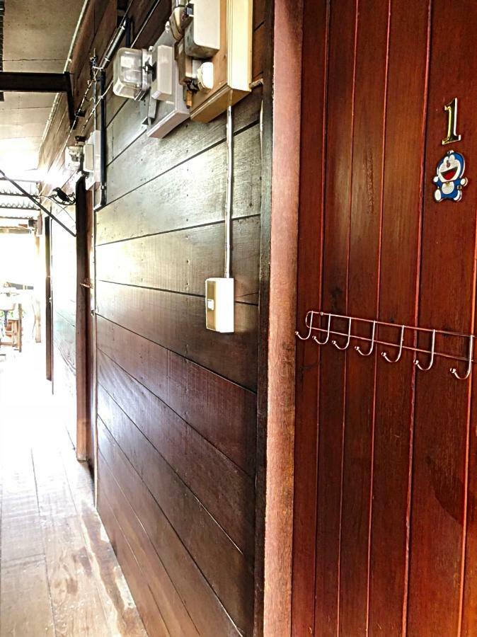 Ray Nu Guest House Phra Nakhon Si Ayutthaya Exterior foto